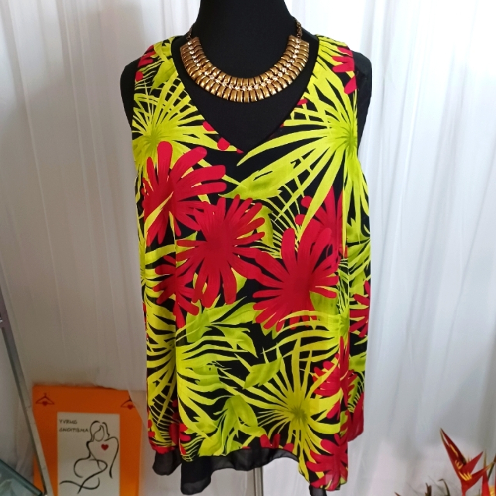 ASHLEY STEWART  Pull-Over Sleeveless Top, Size 22/24, Green/Red/Black
